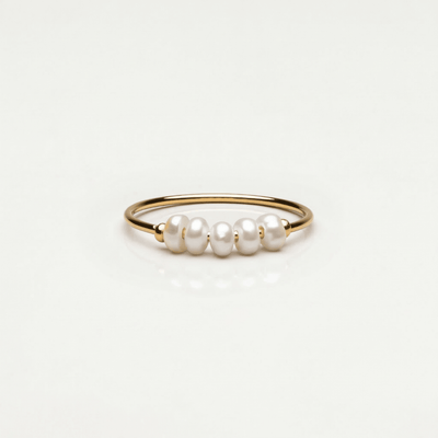 Mini Pearl Ring